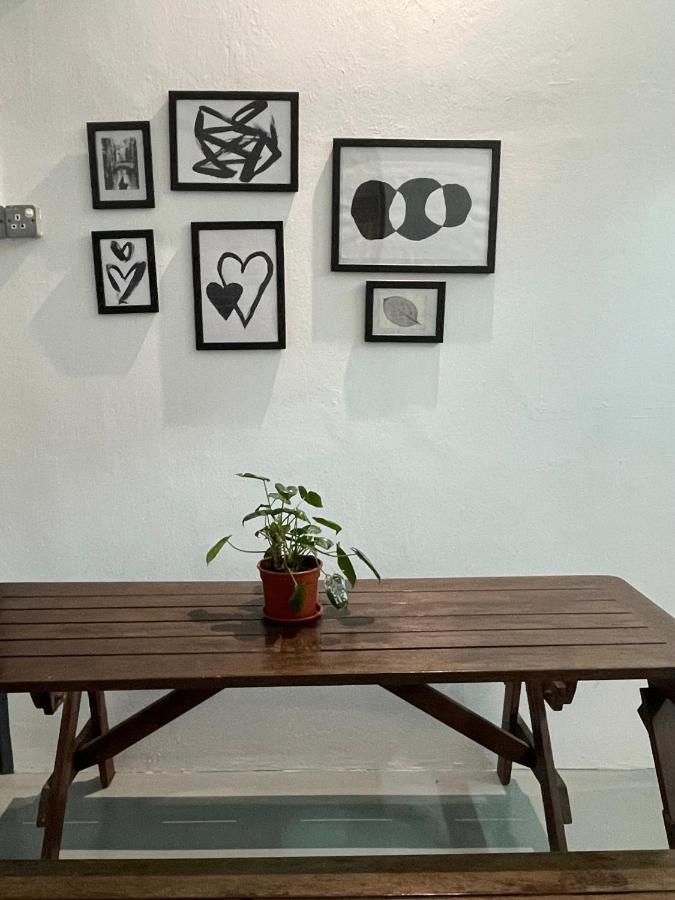 Guest House "Feel At Home" Near A Famosa Fortress & Stadhuys Malacca ภายนอก รูปภาพ